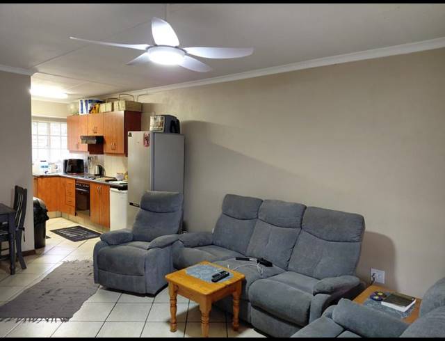 2 BEDROOM TOWNHOUSE FOR SALE IN ANNLIN